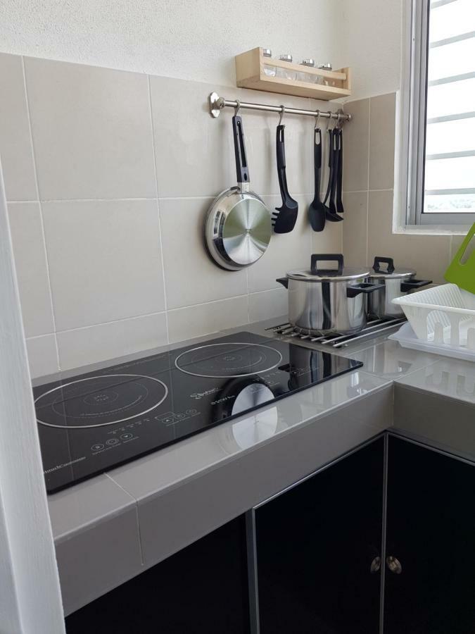 Hz Homestay @Ascotte Boulevard Semenyih Exterior foto